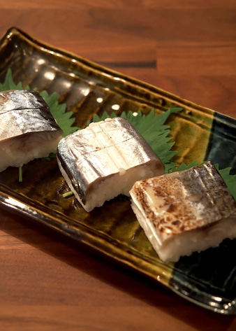 三陸の鯖と秋刀魚を堪能できる「三陸浜寿司3本セット（さんま、さば、焼さば各1本入り）」