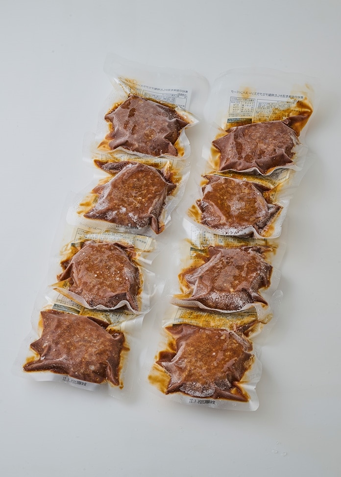【大阪北新地TeppanWine堀】素材の旨味を活かした特製デミグラスソースハンバーグ8個