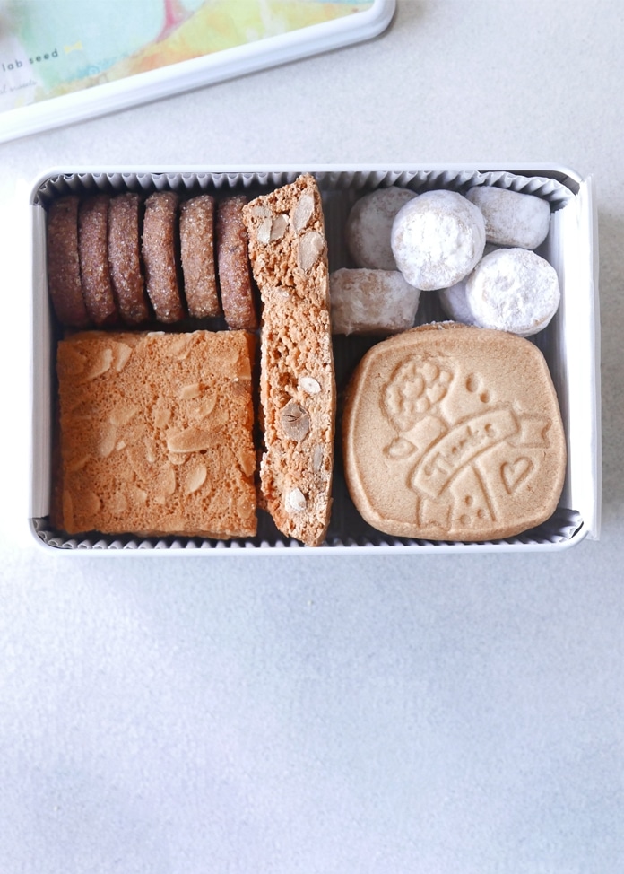 【ミニカーネーション飾り付き】mother's day エシカルクッキー缶