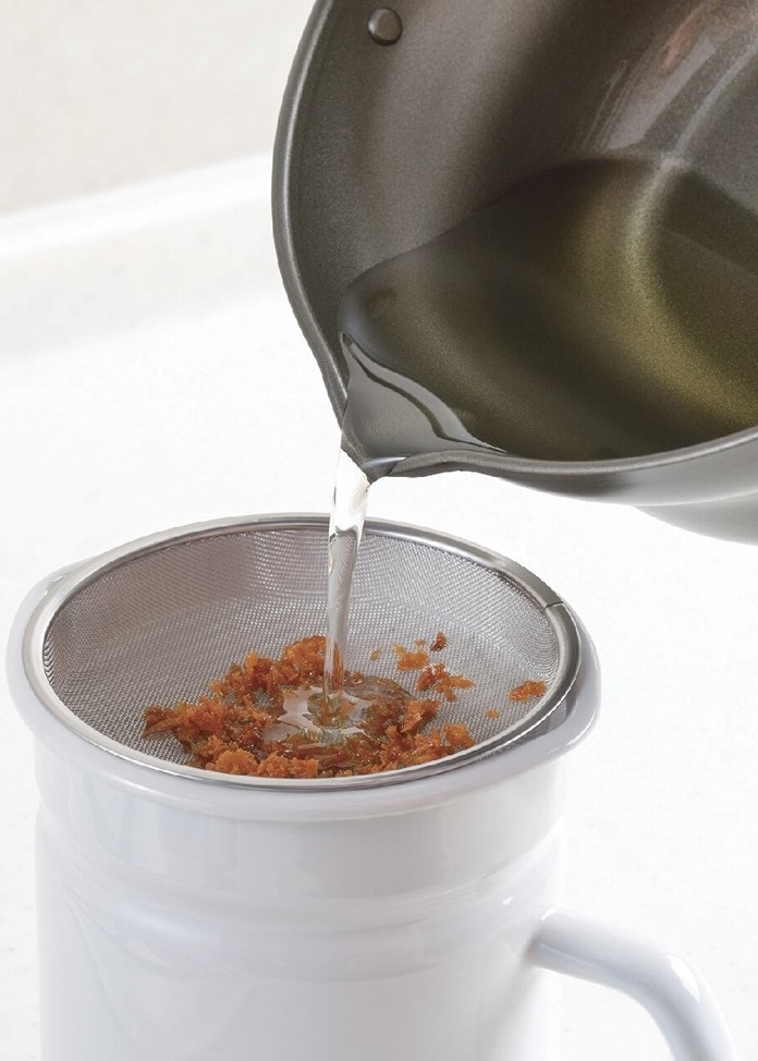 漉しアミ付オイルポット（ホワイト）