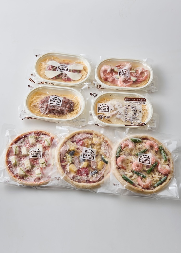 冷凍ピザ3枚と電子レンジ専用パスタ4食セット(ピザ3枚（ごちそう