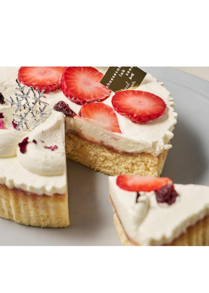 苺の純生ホワイトクリスマチーズケーキ