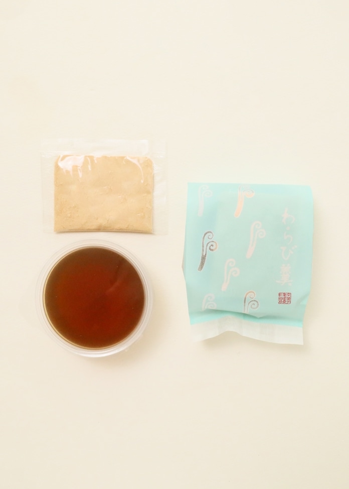 烏羽玉2箱・わらび羹3個