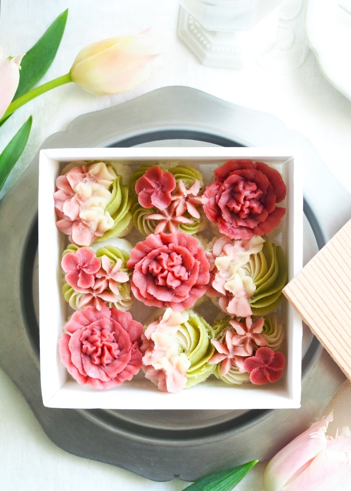 【母の日】おはぎのフラワーBOX（カーネーション）