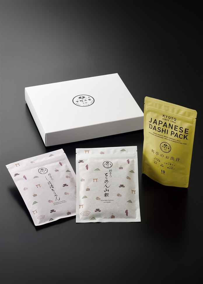 料亭のお出汁とちりめん山椒2色添え