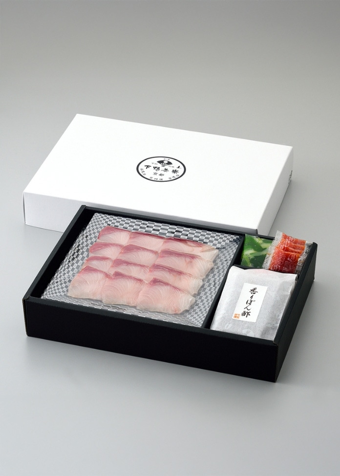 料亭のぶりしゃぶ鍋