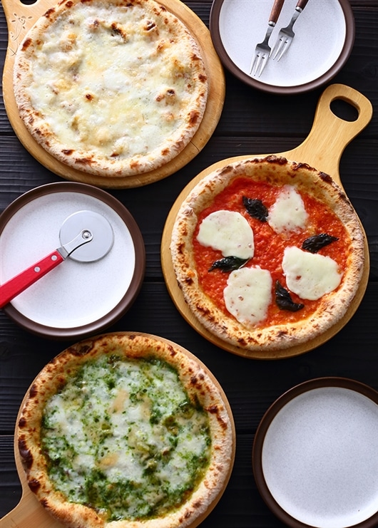 石窯ピザ ノマド 石窯で焼いたナポリピッツァ 3枚セット(水牛のマルゲリータ・5種のチーズのピザ・ジェノバ風ピザ各1枚）