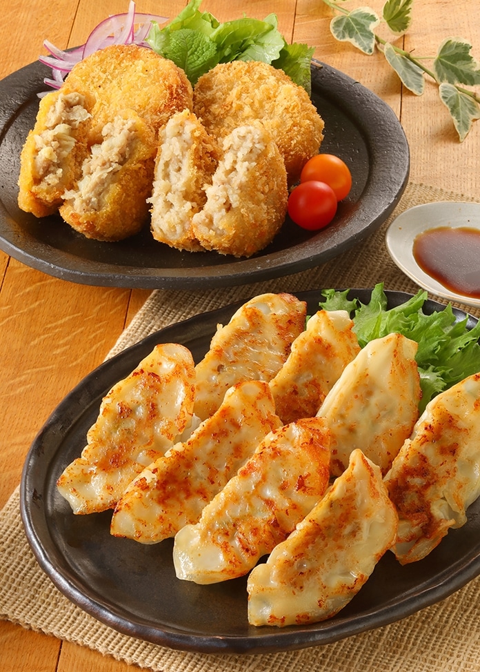 餃子とコロッケとメンチカツのセット