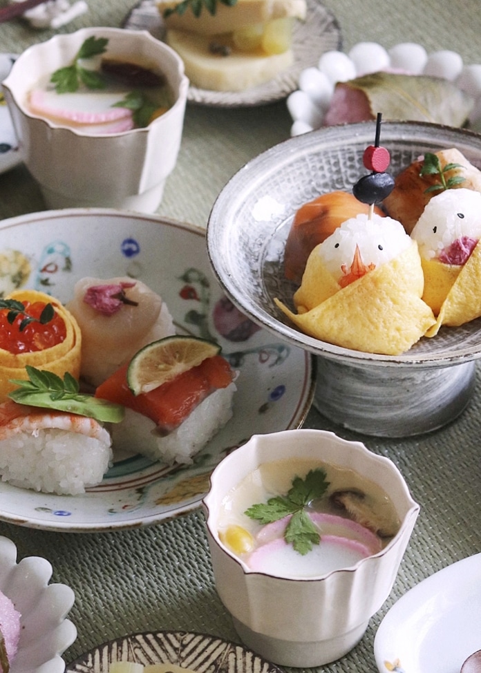 ひな手鞠寿し12個