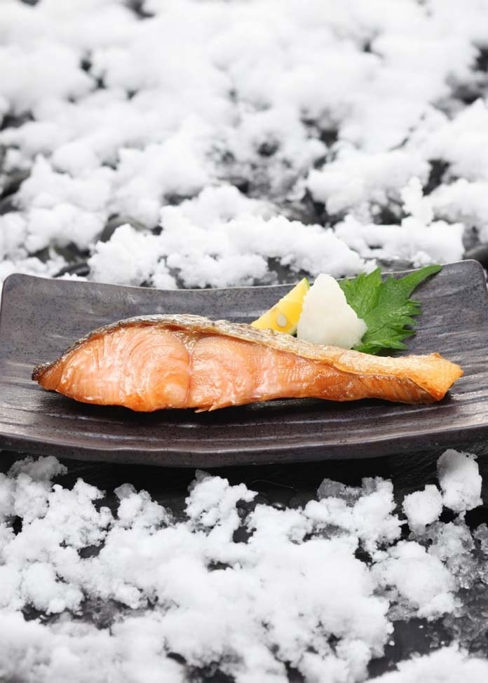 【10点限定】雪中熟成鮭（半身姿切身／1kg）