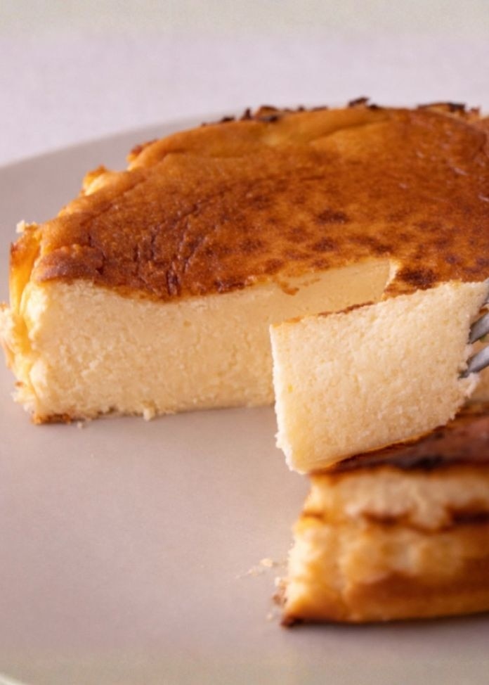 ダニエルズのバスクチーズケーキ 香ばしい焼き目ととろけるような口当たりのバランスが絶妙【450g】