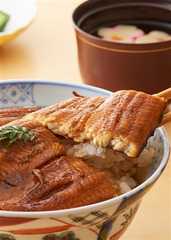 四万十うなぎ 蒲焼3本セット うなぎ蒲焼 1本約140g 3 タレ 15ml 山椒0 2g 3 おかず グルメ通販のオンワード マルシェ