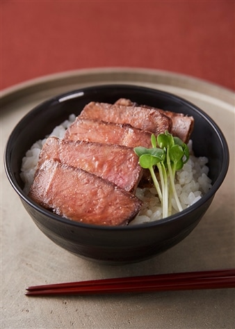 佐賀牛ステーキ丼（4個入）