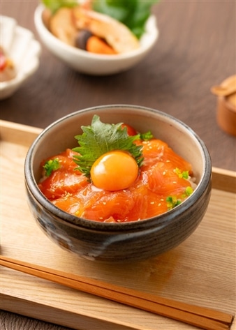 青い森紅サーモン漬け丼の素（3パック入）