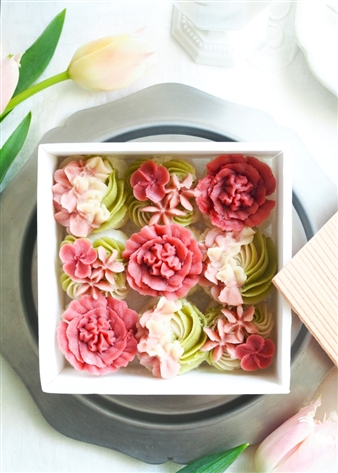 【母の日】おはぎのフラワーBOX（カーネーション）