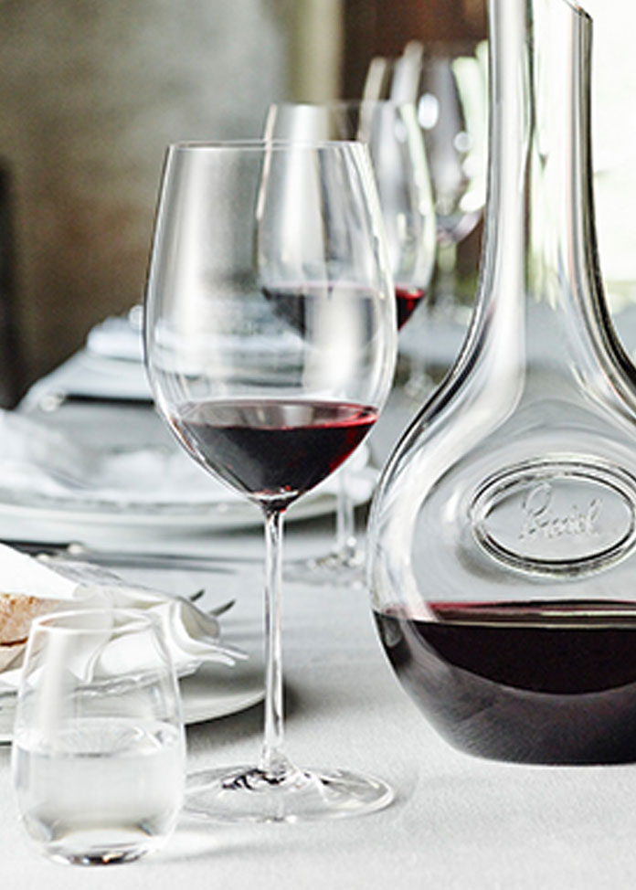 ワインの魅力を引き出すグラスで、おいしくワインを楽しみませんか？