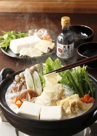 昨年大人気だった豆腐専門店の「豆乳ゆば鍋セット」が今年も登場！