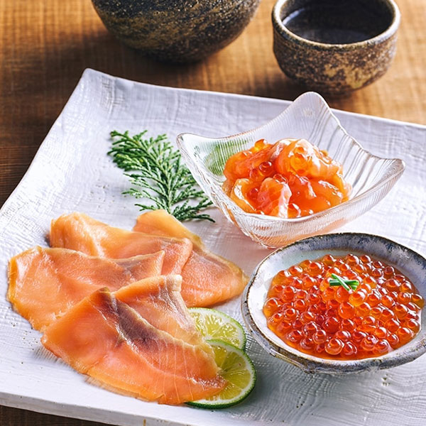 北海道天然スモークサーモンと鮭いくらセット