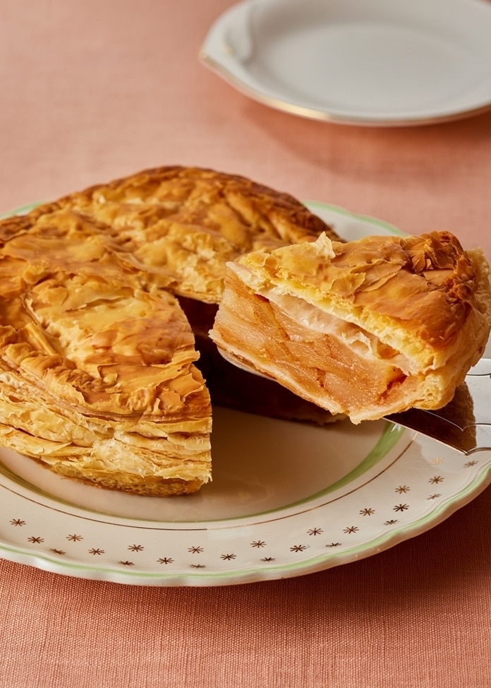 【母の日掛け紙付き】ホールアップルパイ（15cm・冷凍）