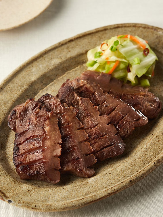 牛タン丸ごと一本塩麹熟成 240g