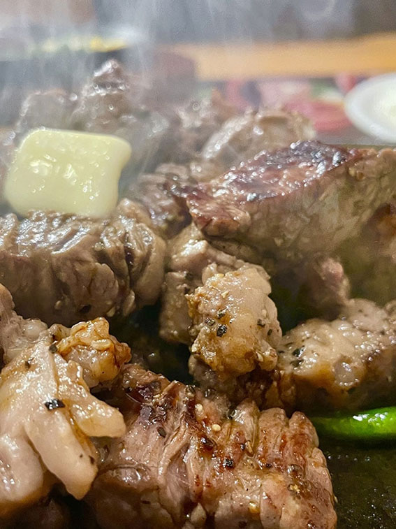期間限定SALE【IBERICO-YA】牛ヒレサイコロステーキ